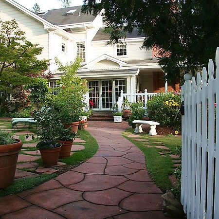 Inn At Occidental Bagian luar foto